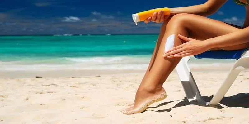 Bôi đúng lượng kem chống nắng giúp bảo vệ hiệu quả suốt cả ngày dài