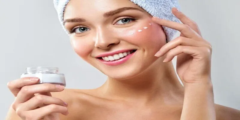 Công dụng của retinol thành phần skincare tốt nhất trong việc giảm thiểu nếp nhăn